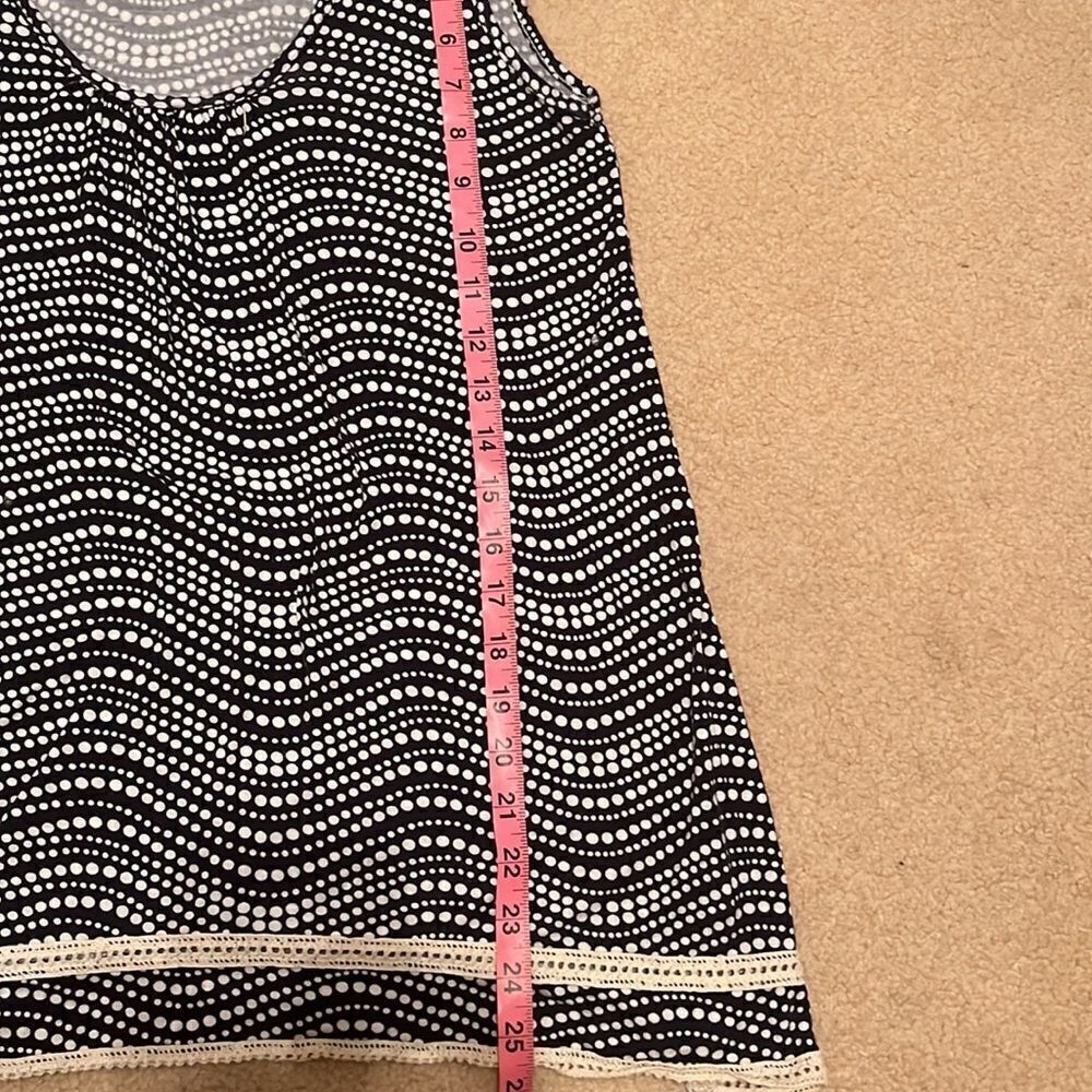 𝅺CHA Cha Vente Navy and Cream Sleeveless Blouse with Lace Trim.  Size Medium - Picture 6 of 9